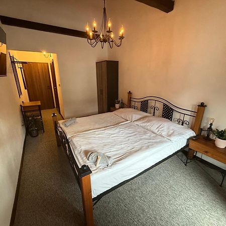 Hotel Plzensky Dvur Frýdek-Místek Exteriér fotografie