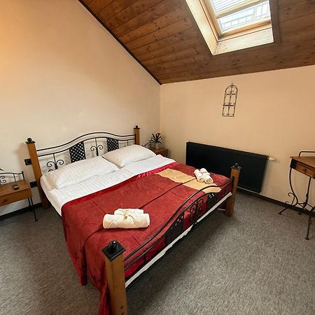 Hotel Plzensky Dvur Frýdek-Místek Exteriér fotografie