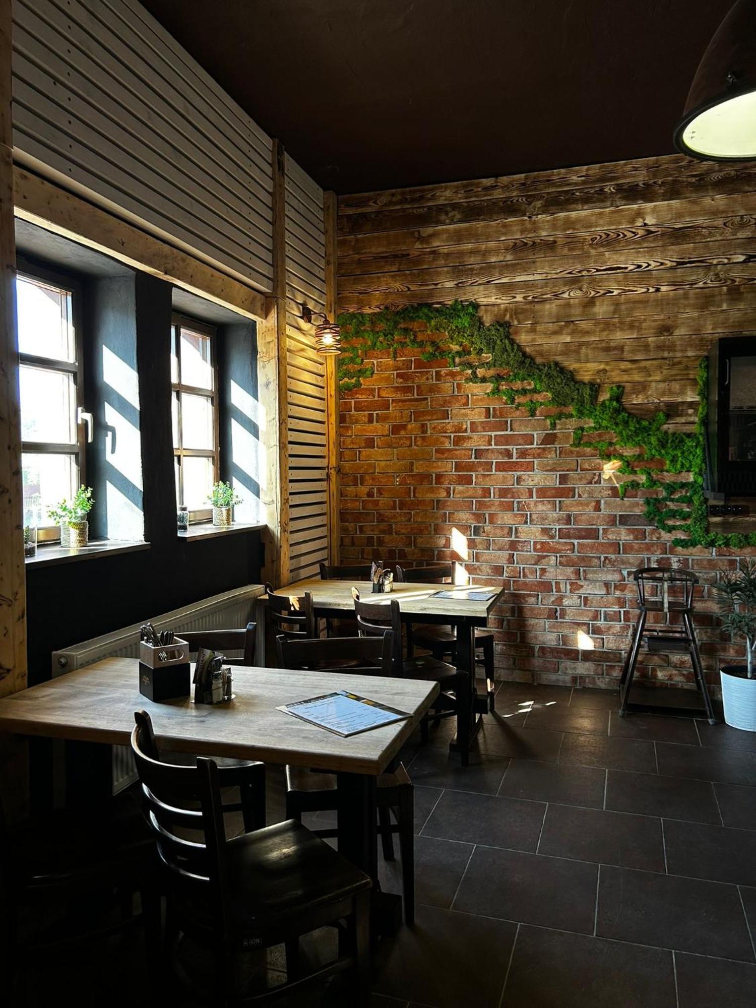 Hotel Plzensky Dvur Frýdek-Místek Exteriér fotografie