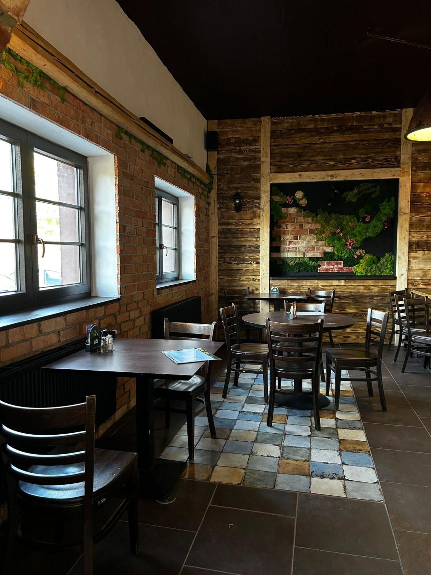 Hotel Plzensky Dvur Frýdek-Místek Exteriér fotografie